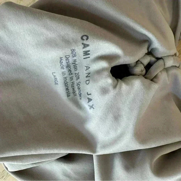 Cami and Jax Robin One Piece Swimsuit Beige Large $275 - Picture 3 of 3